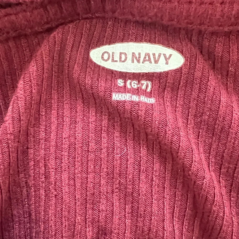 Old Navy | Burgundy knotted front knit short sleeve top girl’s size 6/7 …